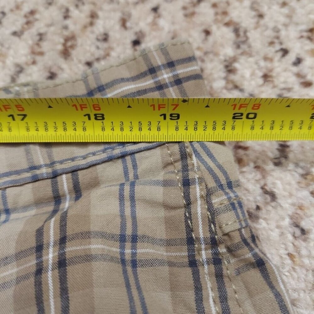 WRANGLER Cargo Shorts Men Size 36 Brown Plaid 10" Inseam Pre-Loved Slight Damage - Picture 6 of 12